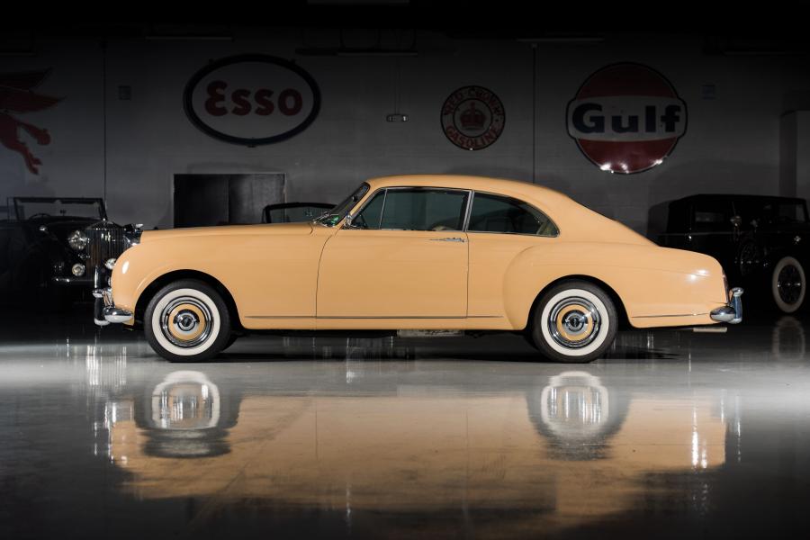  Bentley S1 Continental Sports Saloon by Mulliner 1956 года  (фото 5 из 6)